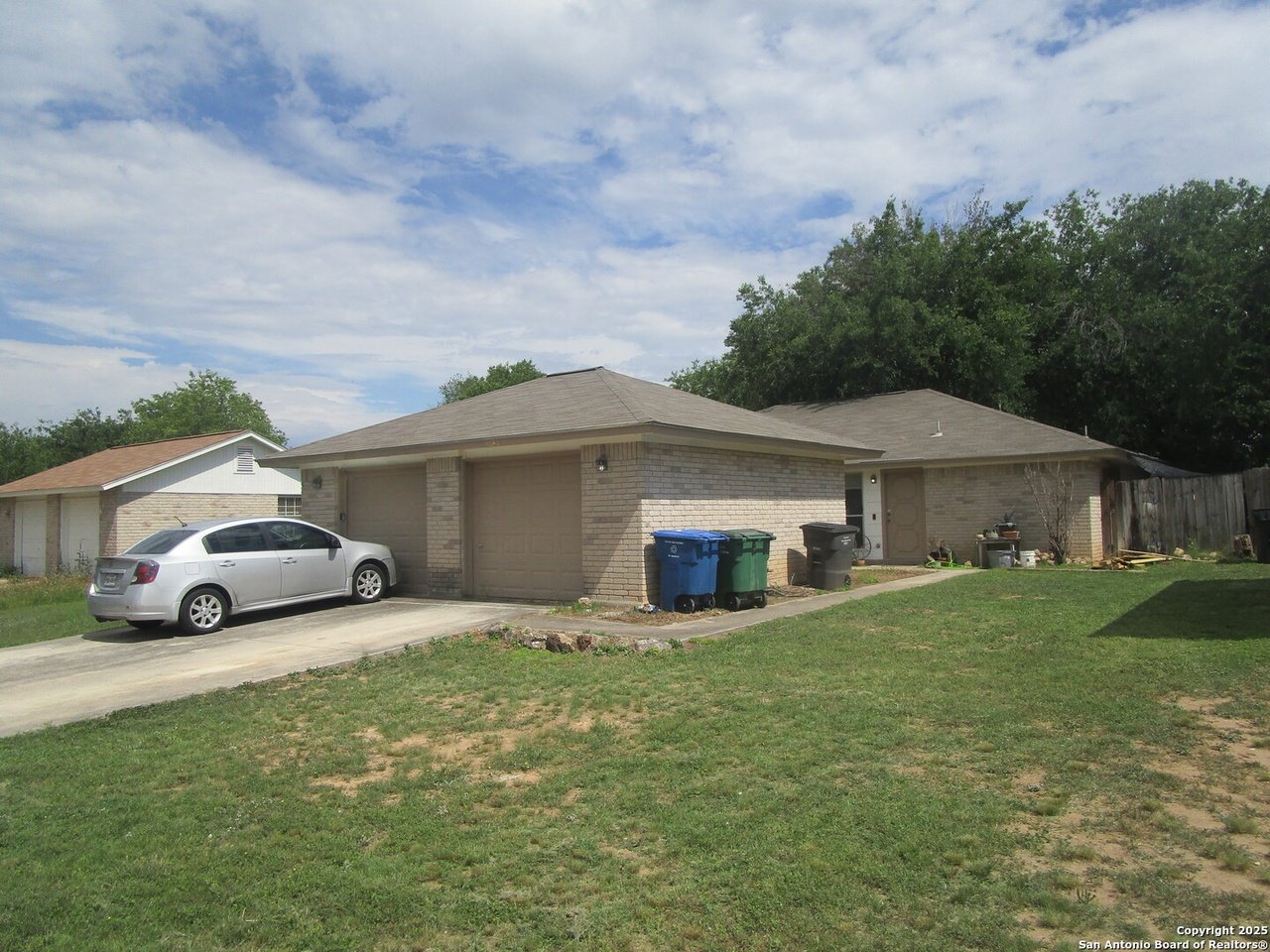 Cash Flowing Duplex in San Antonio! property image