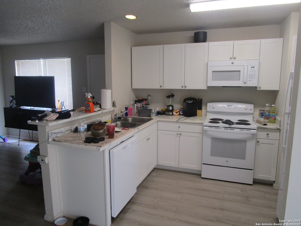 Cash Flowing Duplex in San Antonio! property image