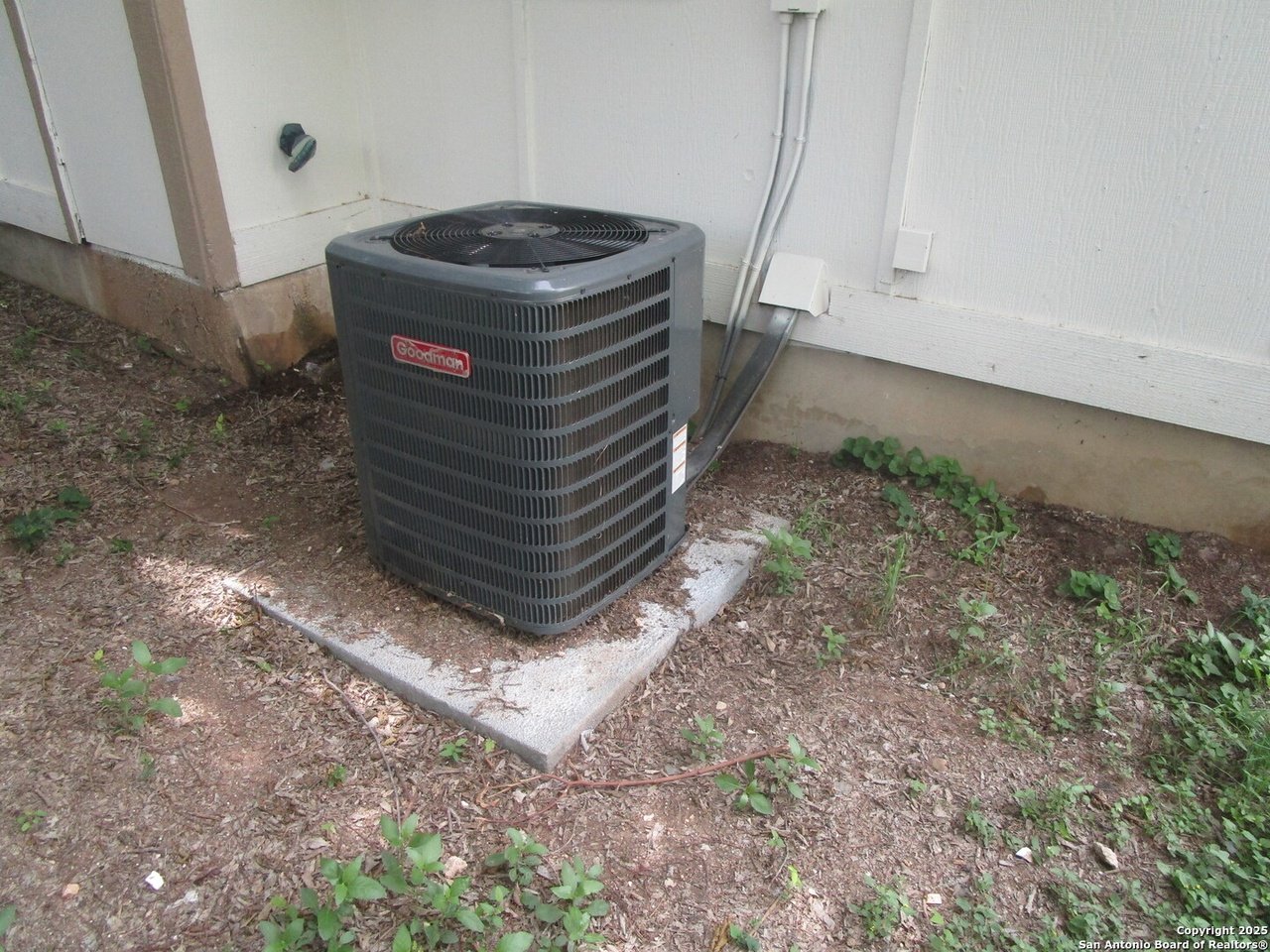 Cash Flowing Duplex in San Antonio! property image